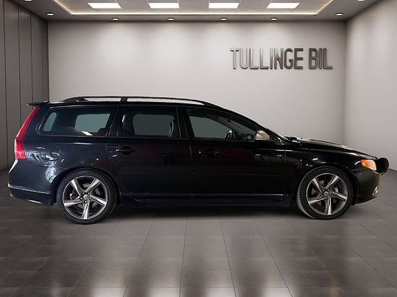 Volvo V70 6 of 28
