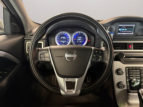Volvo V70 16 of 28