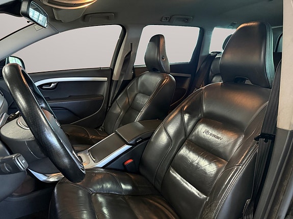 Volvo V70 10 of 28