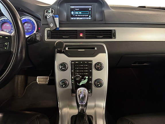 Volvo V70 17 of 28