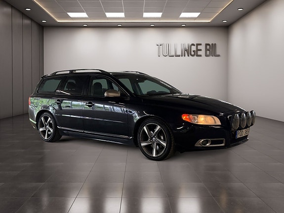 Volvo V70 7 of 28