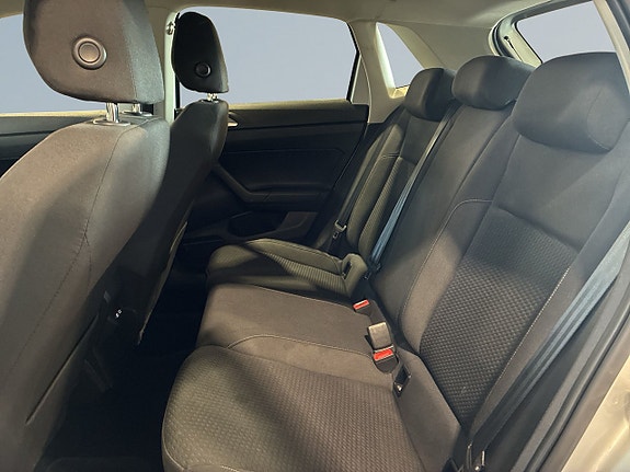 Volkswagen Polo 11 of 19