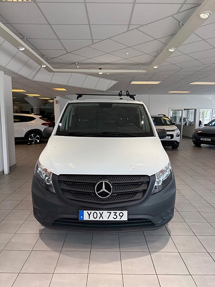 Mercedes-Benz Vito 109 3 of 5