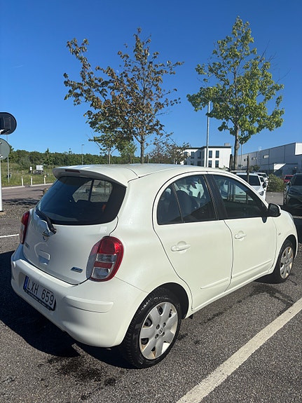 Nissan Micra 2 of 5