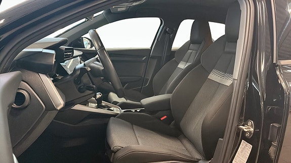 Audi A3 8 of 12