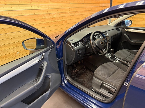 Skoda Octavia 12 of 24