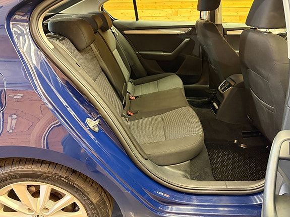 Skoda Octavia 18 of 24