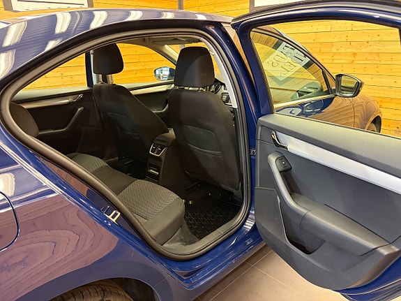 Skoda Octavia 17 of 24