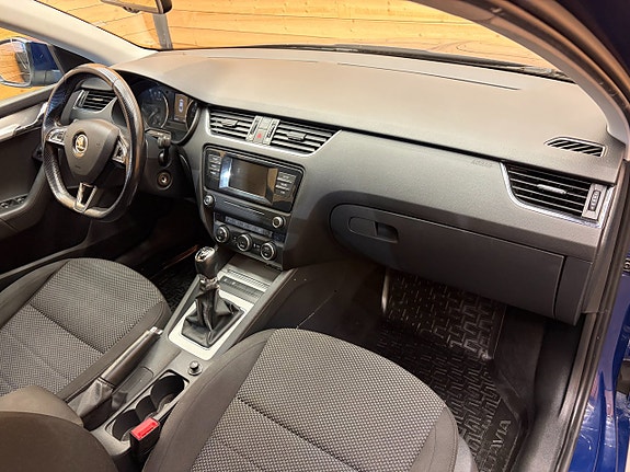 Skoda Octavia 21 of 24