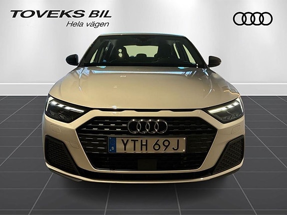 Audi A1 5 of 12