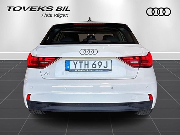 Audi A1 2 of 12