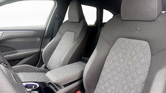 Audi A6 8 of 23