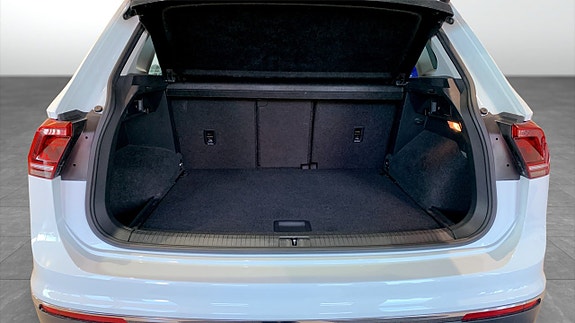 Volkswagen Tiguan 12 of 15