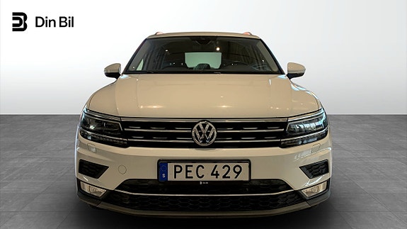 Volkswagen Tiguan 4 of 15