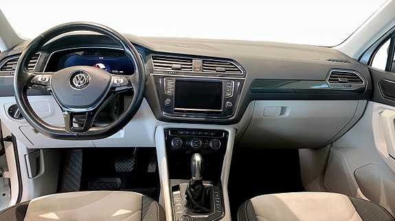 Volkswagen Tiguan 10 of 15