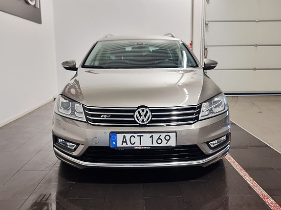 Volkswagen Passat 3 of 5