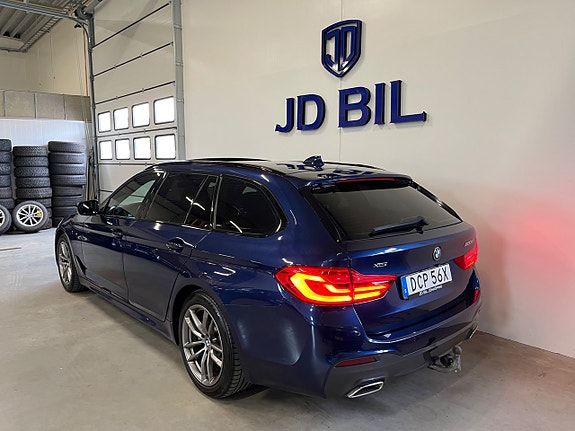 BMW 520d 3 of 5