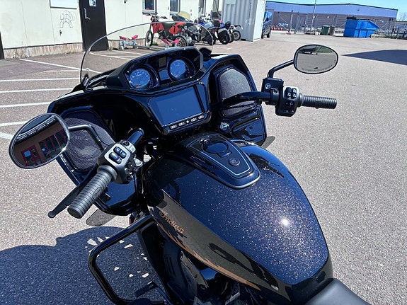 Indian Challenger Dark Horse 4 of 8