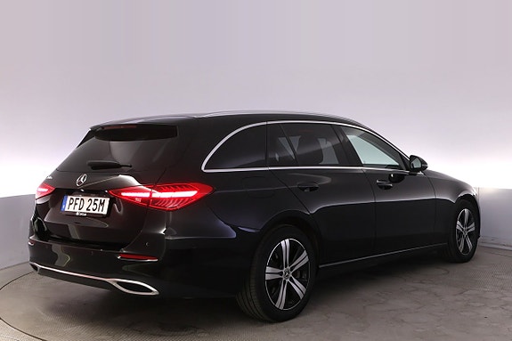 Mercedes-Benz C300 5 of 5