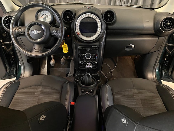 MINI Countryman Cooper D 6 of 30