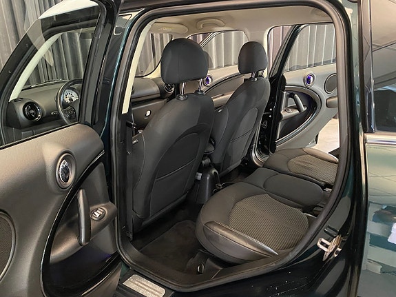 MINI Countryman Cooper D 25 of 30