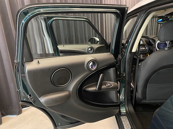 MINI Countryman Cooper D 24 of 30