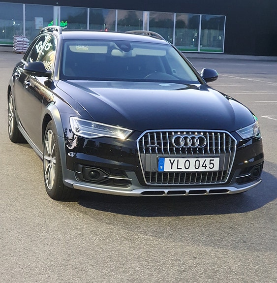 Audi A6 allroad 2 of 19