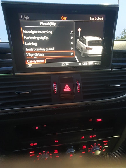 Audi A6 allroad 13 of 19