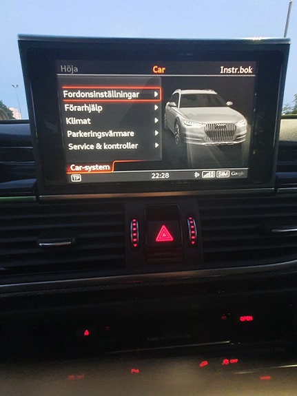 Audi A6 allroad 12 of 19