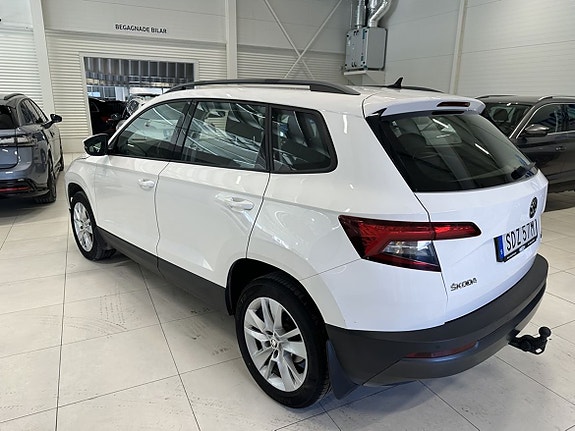 Skoda Karoq 3 of 5
