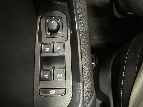 Skoda Karoq 17 of 19