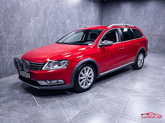 Volkswagen Passat Alltrack 3 of 5