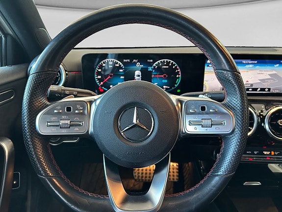 Mercedes-Benz A250 e 9 of 13