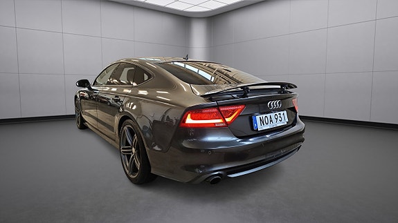 Audi A7 4 of 5