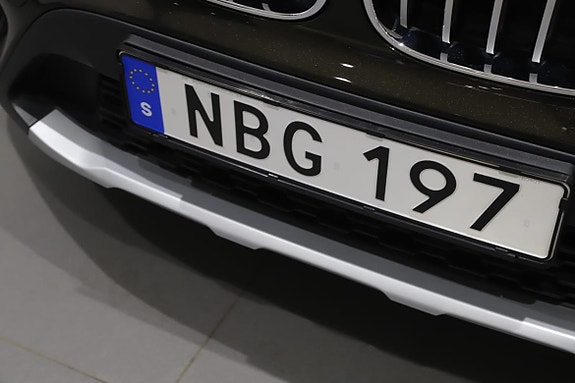 BMW X1 3 of 5