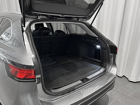 Volkswagen Passat 4 of 5