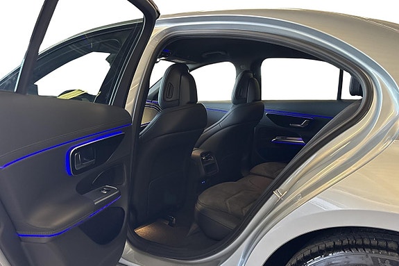Mercedes-Benz E300 12 of 20