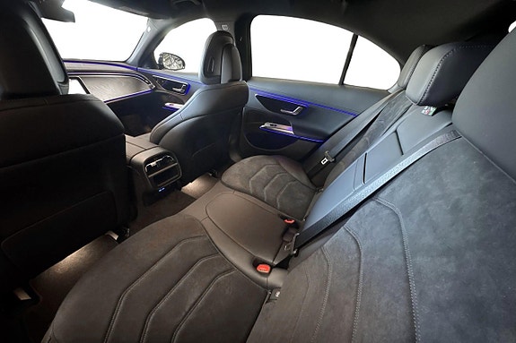 Mercedes-Benz E300 14 of 20