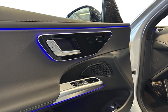 Mercedes-Benz E300 6 of 20