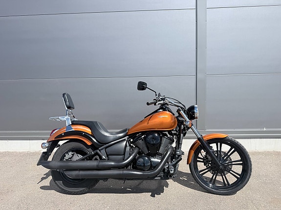 Kawasaki VN900 Custom