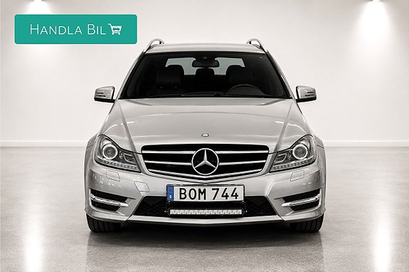 Mercedes-Benz C220 3 of 5