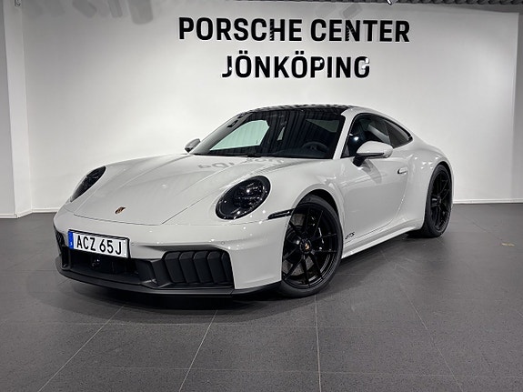 Porsche 911 Carrera 4 GTS