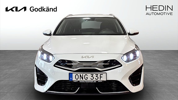 Kia Ceed 2 of 5