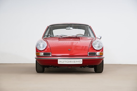 Porsche 911 21 of 30
