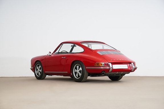 Porsche 911 6 of 30