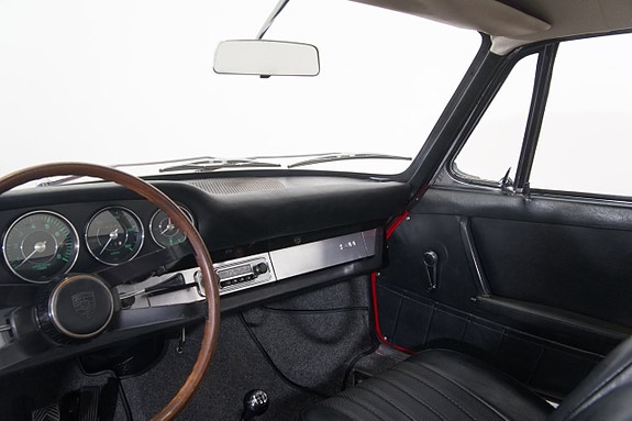 Porsche 911 14 of 30