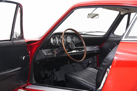 Porsche 911 10 of 30