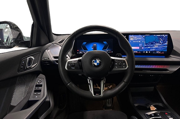 BMW 120 9 of 18