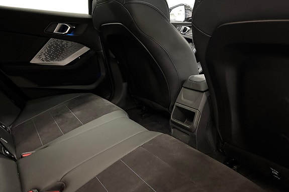 BMW 120 7 of 18