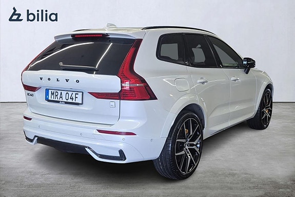 Volvo XC60 10 of 24